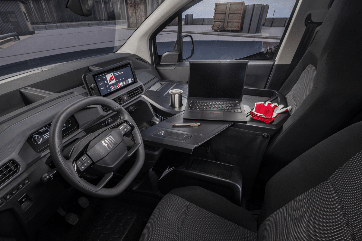 Fiat Doblo EasyPro vue intérieure