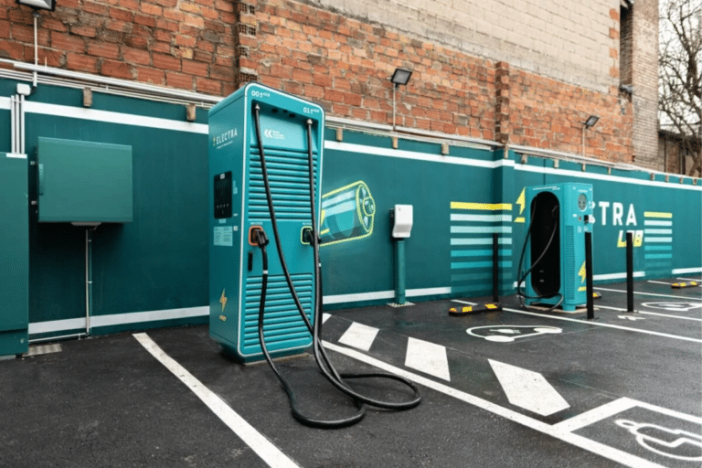 « Fini la galère des badges : Electra veut devenir l’Android de la recharge électrique « 