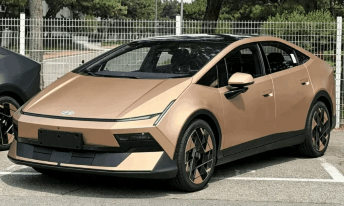 Hyundai Ioniq V vue de face
