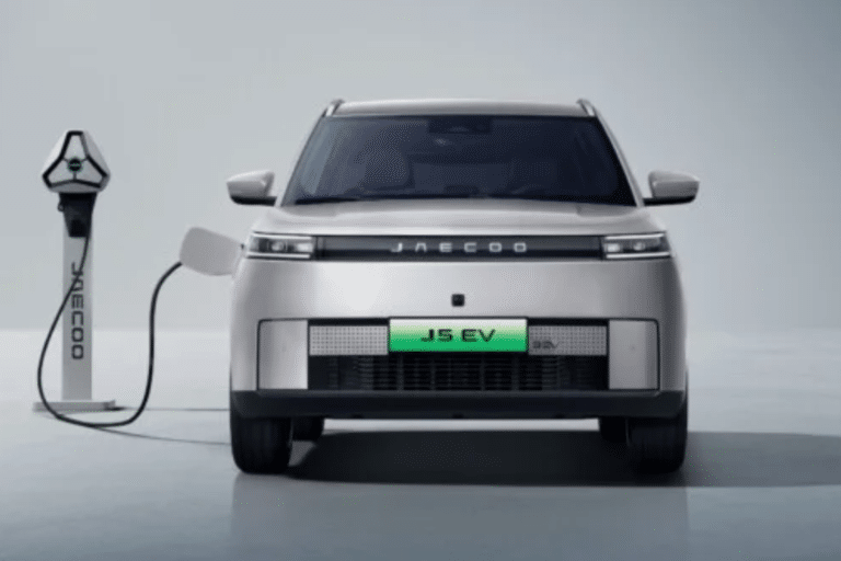 Pourquoi Chery lance un VE sans écoscore en France après avoir promis le contraire
