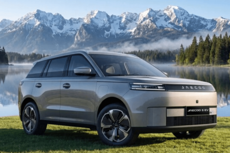 402 km d’autonomie et équipement XXL : ce SUV électrique surprend par son prix