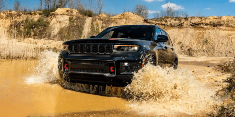 Jeep relance le Grand Cherokee Trailhawk, son SUV le plus aventurier