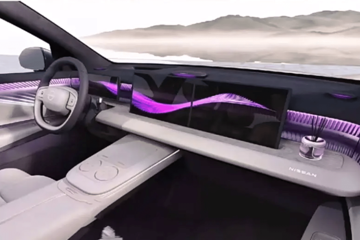Nissan NX8 vue du volant