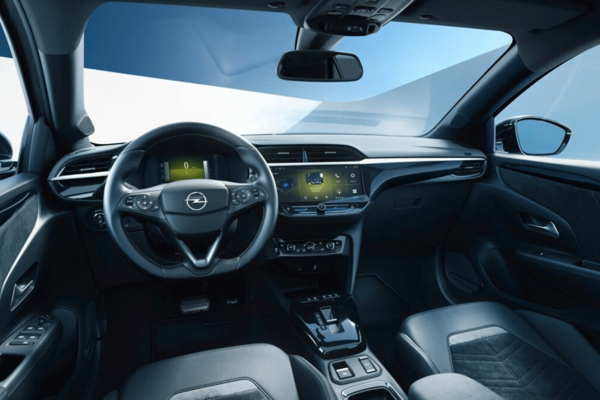Opel Corsa électrique vue du volant