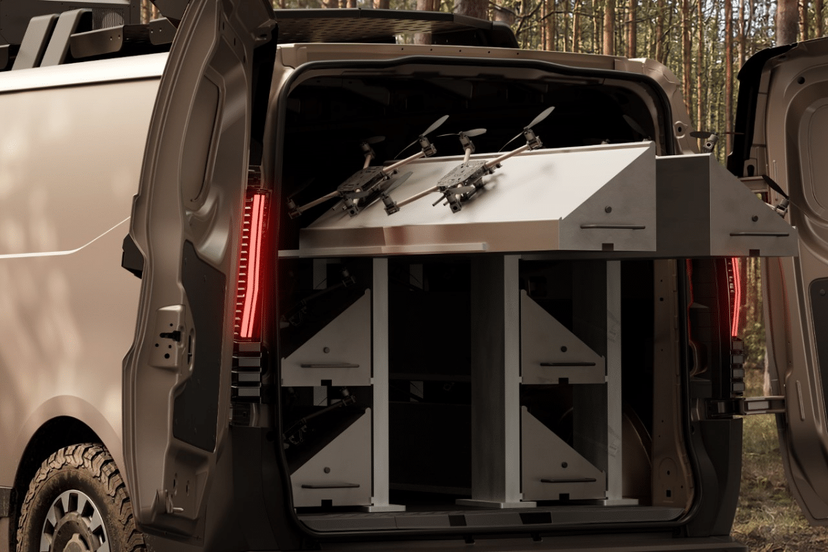 Renault 4 Troop vue arrière des des drones