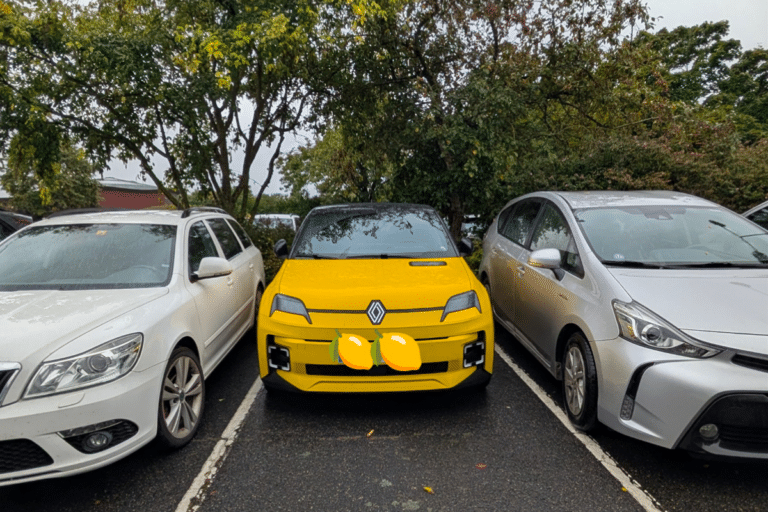 800 km de Grenoble-Caen en Renault 5 électrique : il prouve que la citadine peut voyager loin