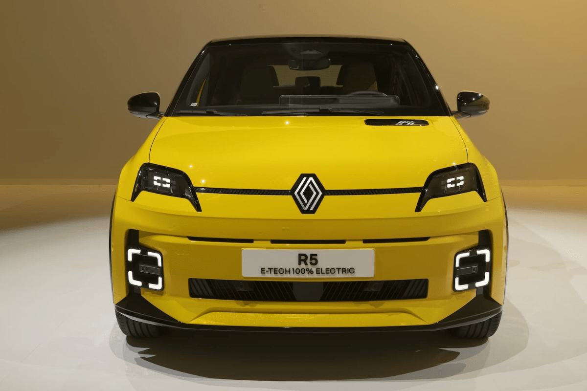 Renault 5 E-Tech vue de face
