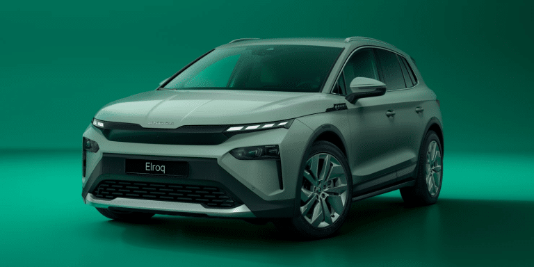TOP 10 des voitures électriques en mai 2026 : la Renault 5 et le Tesla Model Y se livrent une bataille sans merci