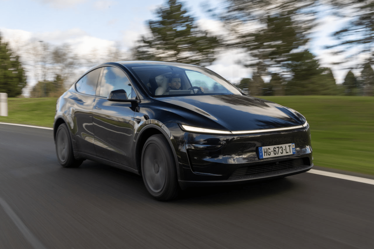 Tesla Model Y vue de face