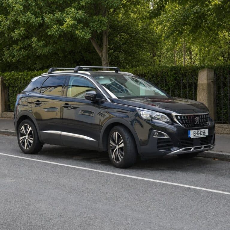 SUV signification : définition, caractéristiques et guide complet