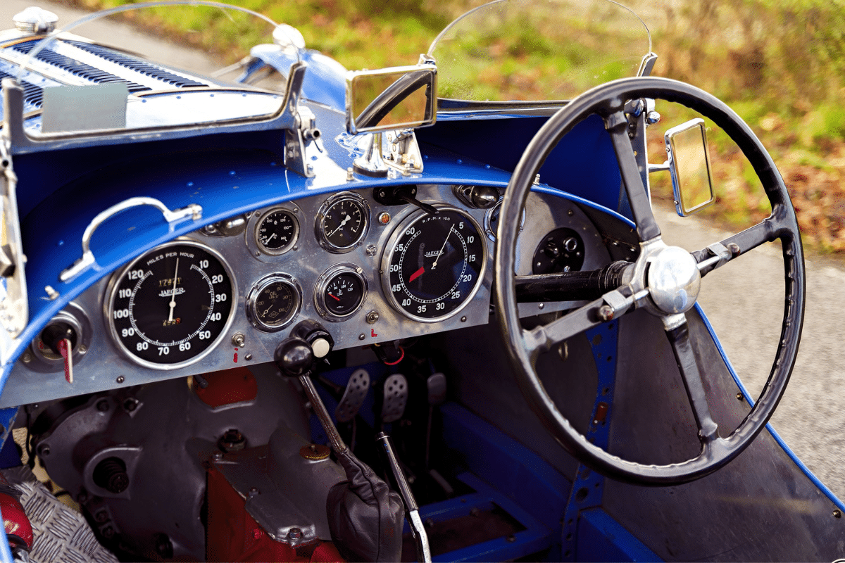 1937 Riley TT-Sprite Special vue du volant
