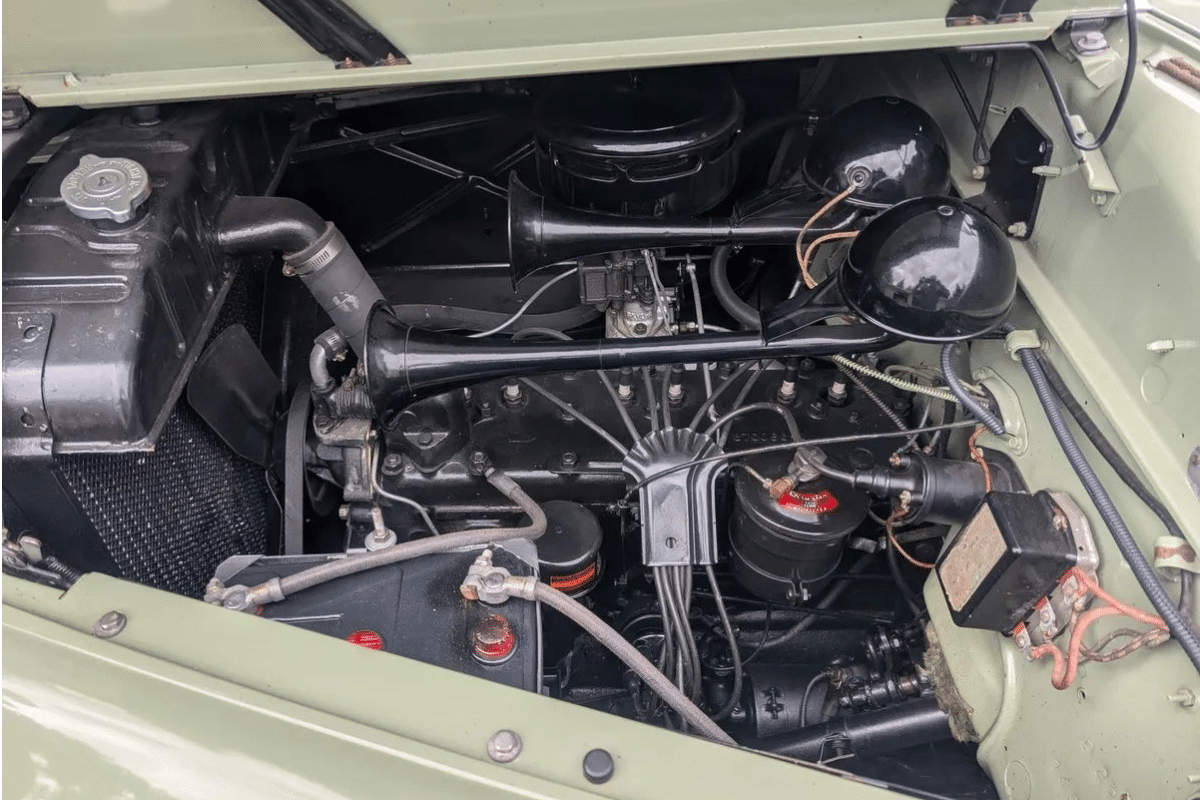1942 Dodge D Series vue du moteur