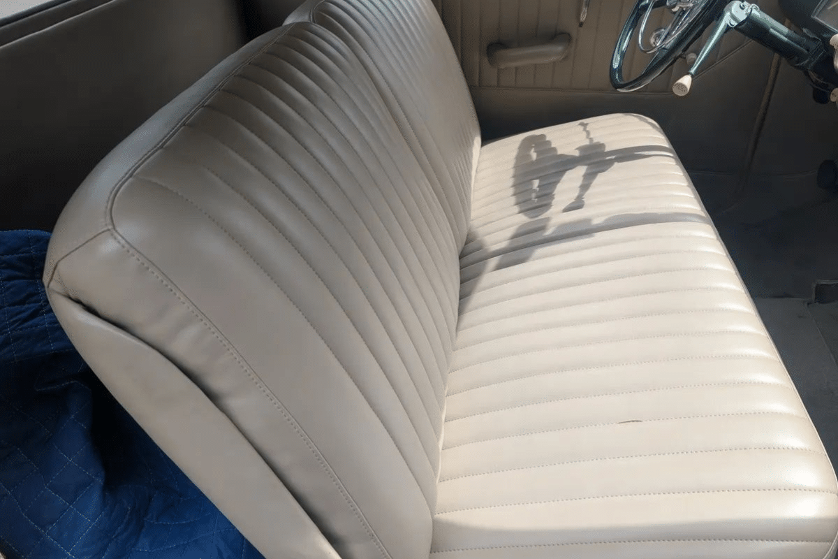 1942 Dodge D Series vue du volant