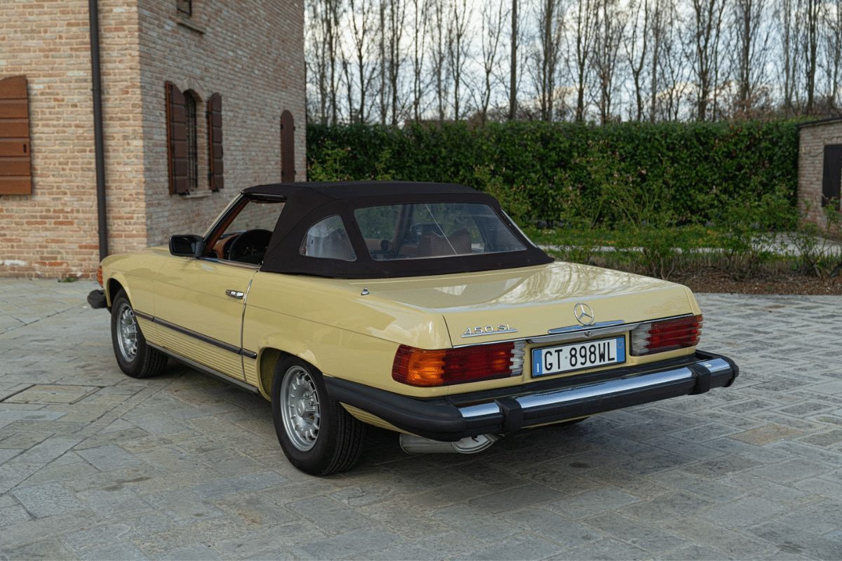 1977 MERCEDES-BENZ SL 450 vue de coté