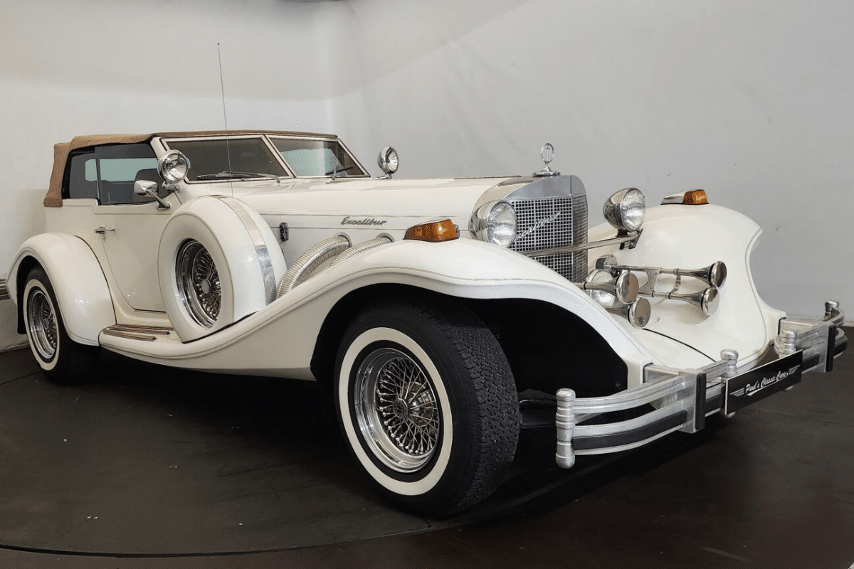 1981 Excalibur Phaeton Series IV vue de face