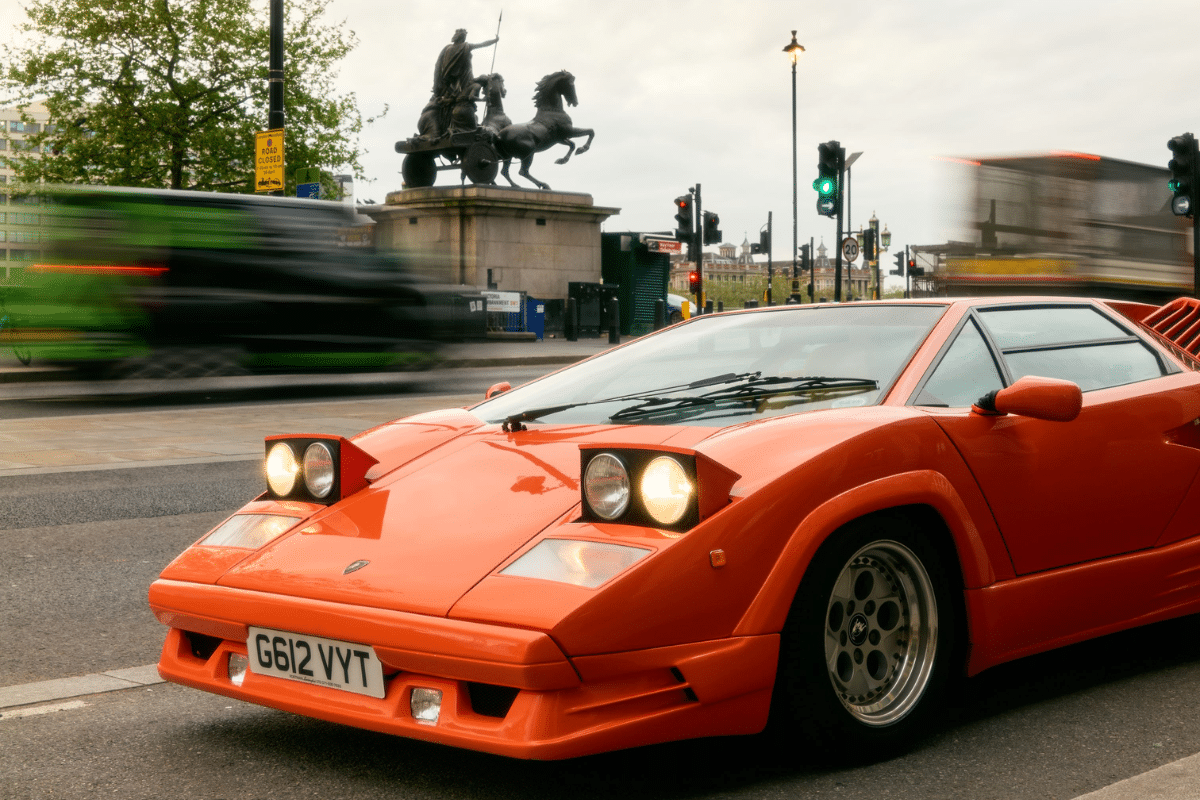 1990 Lamborghini Countach 25th Anniversary vue de face