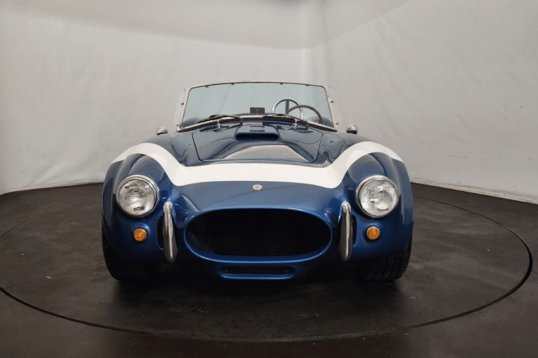 Une Cobra de collection prête à rouler en France, le détail administratif qui change tout pour ce V8 américain