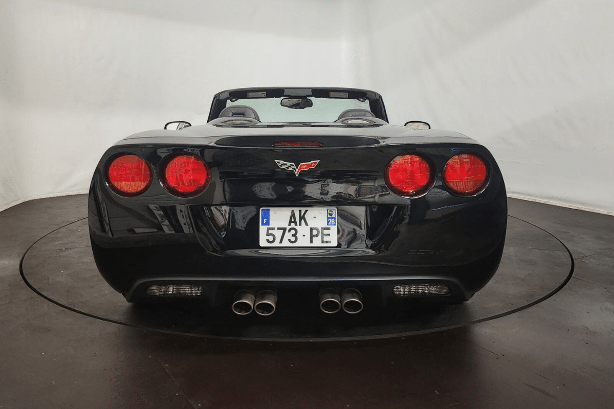 2008 Chevrolet Corvette Indy 500 Pace Car Edition vue arrière