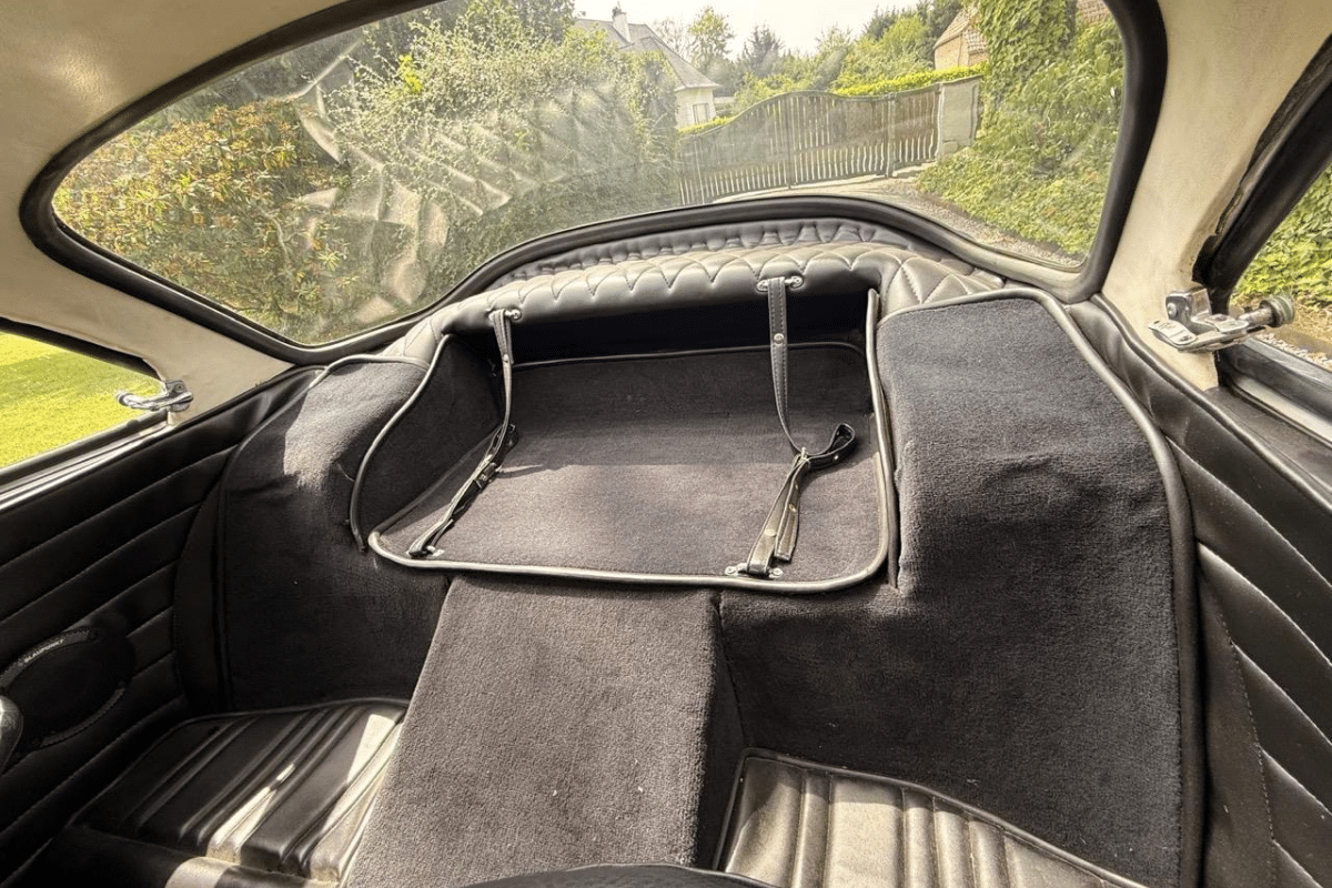 ALPINE RENAULT A110 - 1969 vue intérieure