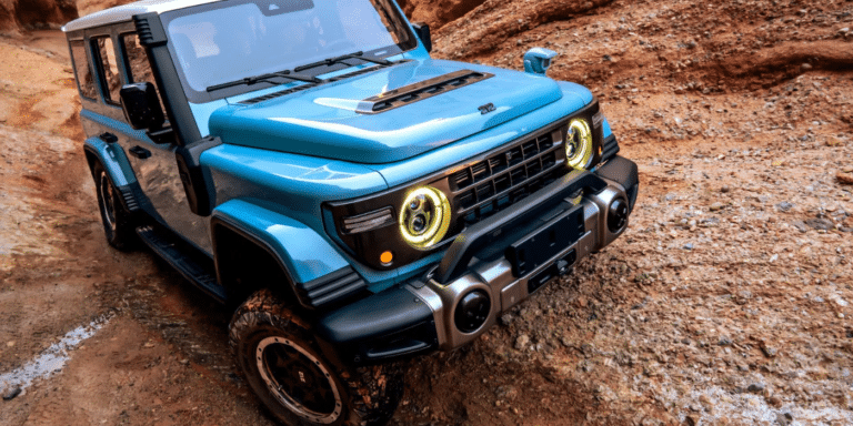 Le Land Cruiser est devenu trop cher, ce 4×4 rétro bon marché veut reprendre le rôle du vrai baroudeur accessible