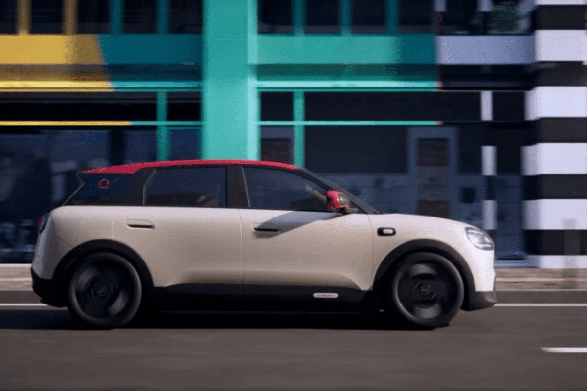 Chery QQ3 vue de profil