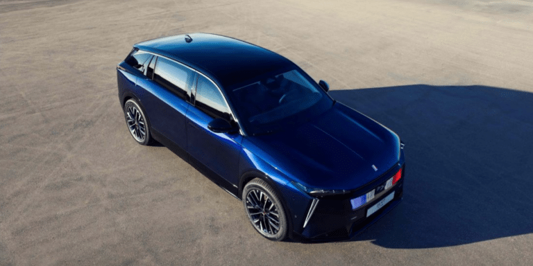 La voiture présidentielle passe au 100% électrique, DS transforme le 14-Juillet en vitrine roulante du savoir-faire français