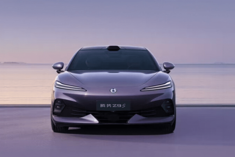 Avec 920 km annoncés, cette berline électrique de luxe montre jusqu’où BYD veut pousser son offensive premium