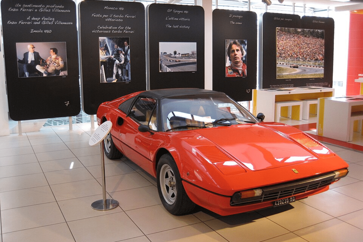 Ferrari 308 automatic vue de face