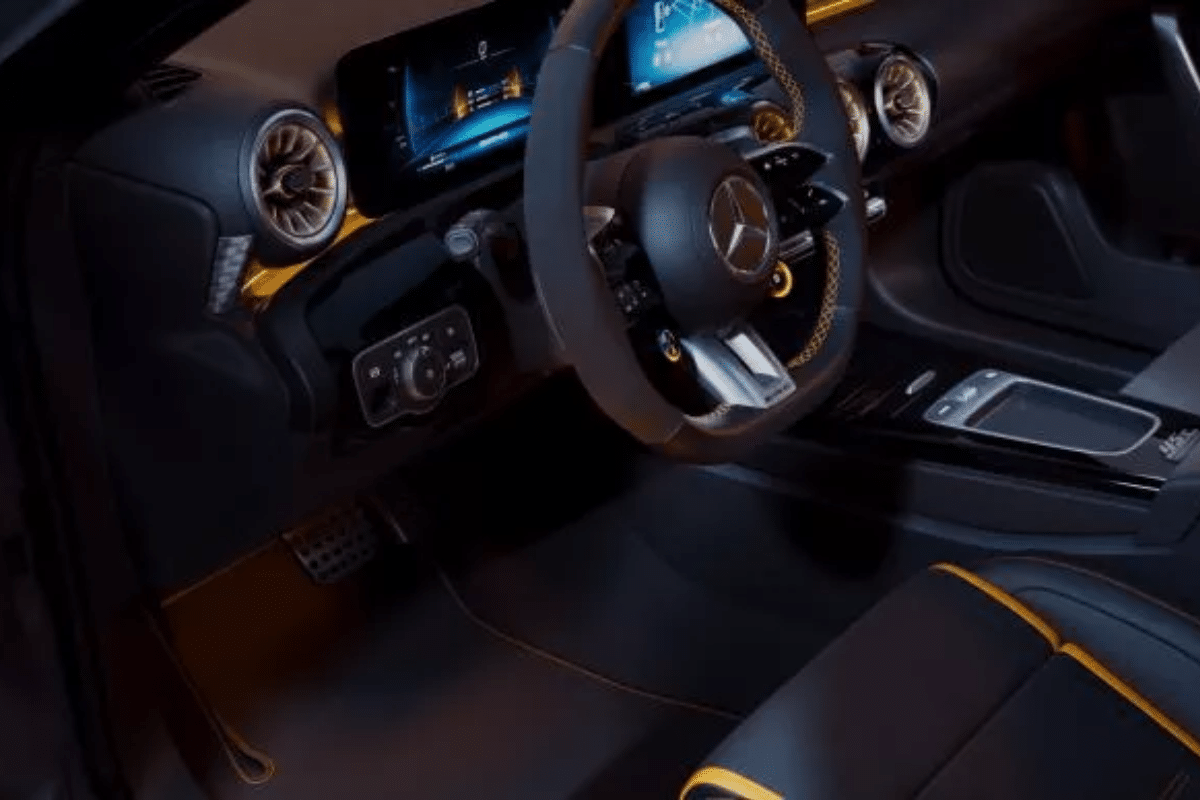 Mercedes A45 S AMG 4Matic+ Final Edition vue du volant