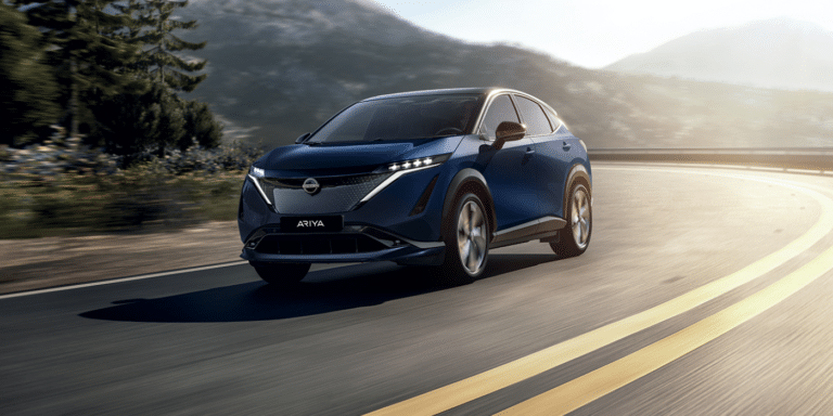 Dans un marché saturé de SUV électriques, l’Ariya 2026 tente une autre voie avec 306 ch et un intérieur soigné