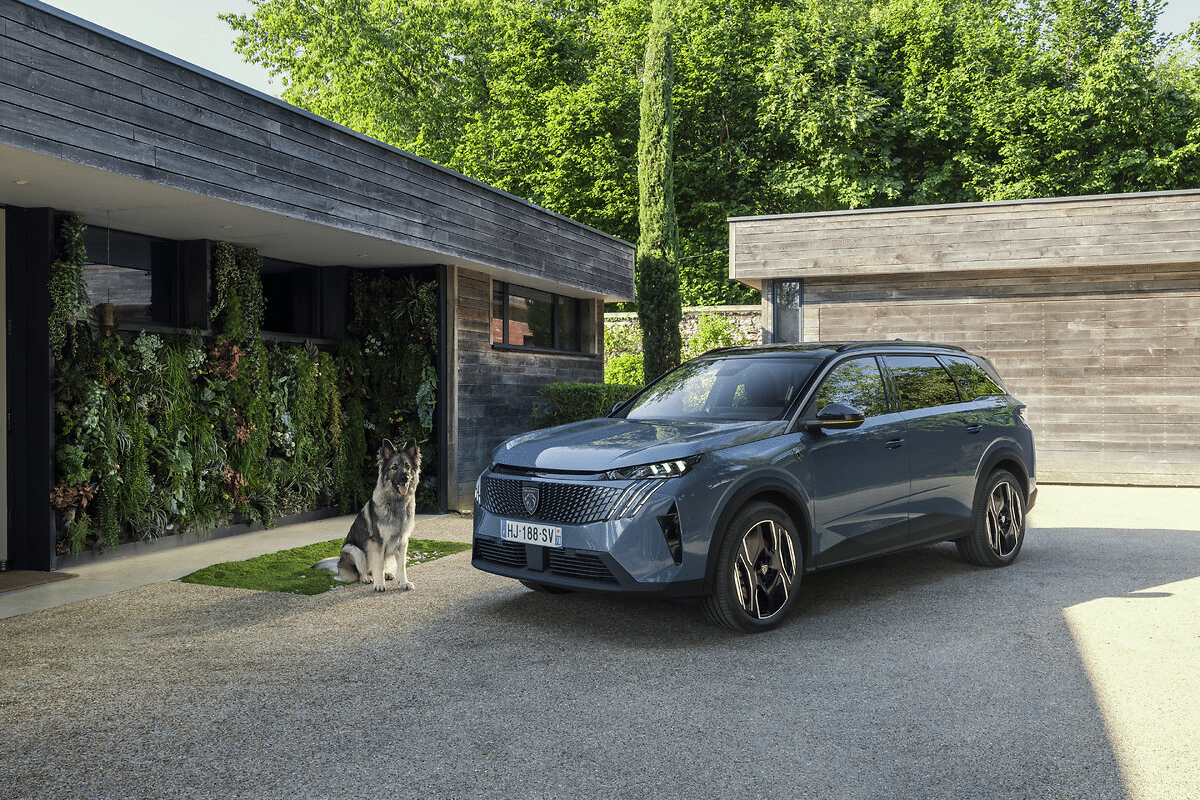 Peugeot E-5008 Dog Edition design extérieur
