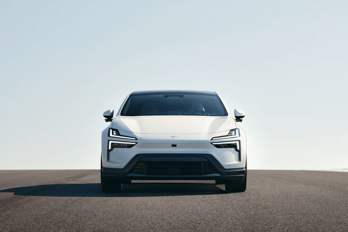 Polestar 4 vue de face