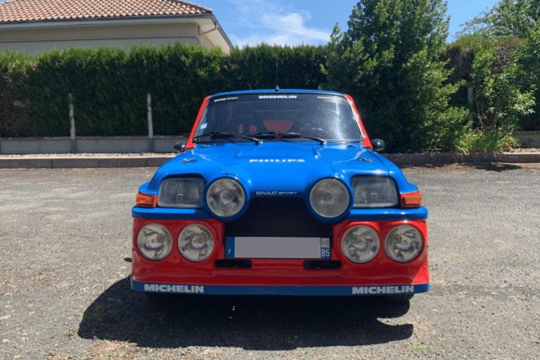 Une Renault 5 Alpine Turbo de 1982 transformée façon compétition est proposée en France