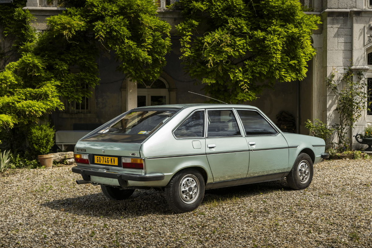 Renault 30 vue arrière