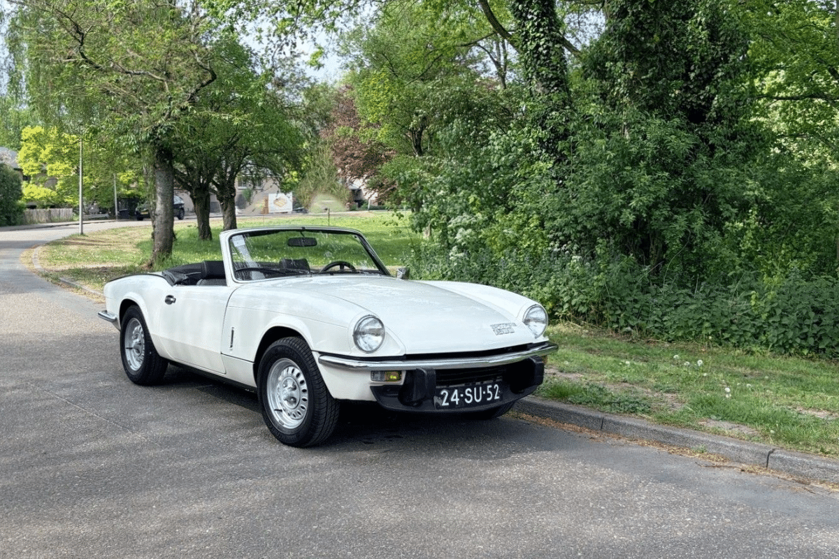 Triumph Spitfire 1500 Highly Original from first o vue de face