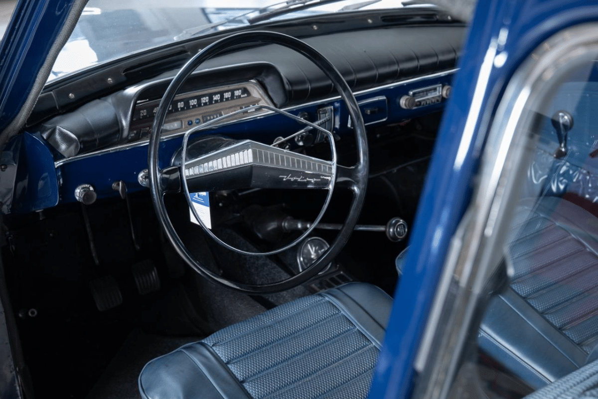 VOLVO Amazon B18 - 1965 vue du volant