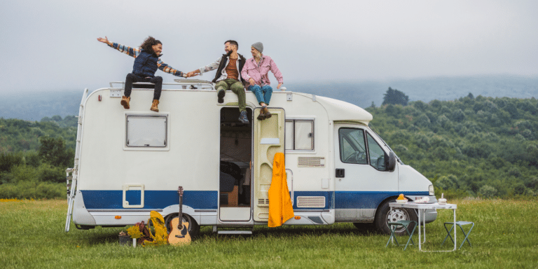 Fini l&rsquo;angoisse de trouver un spot à 19h : cette appli change la vanlife en France
