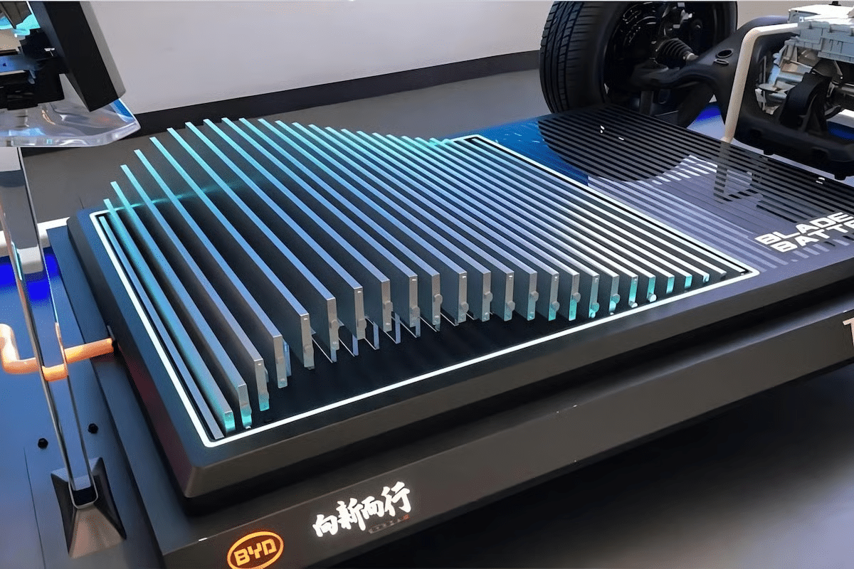 Pourquoi la batterie solide fait autant rêver les conducteurs électriques