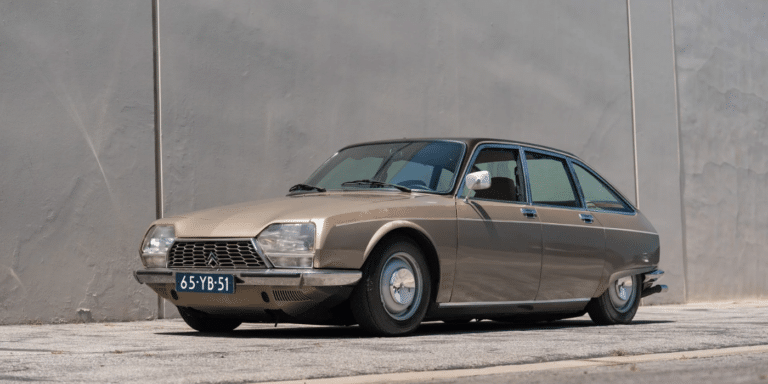 Une Citroën rarissime à 5 600 $ au milieu des supercars millionnaires, Monterey rappelle que la cote automobile n’obéit pas toujours à la rareté