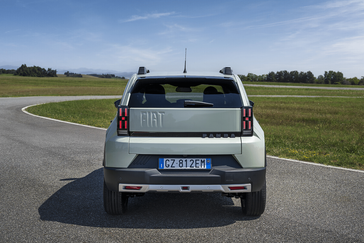 Fiat Grande Panda Hybrid 110 vue arrière