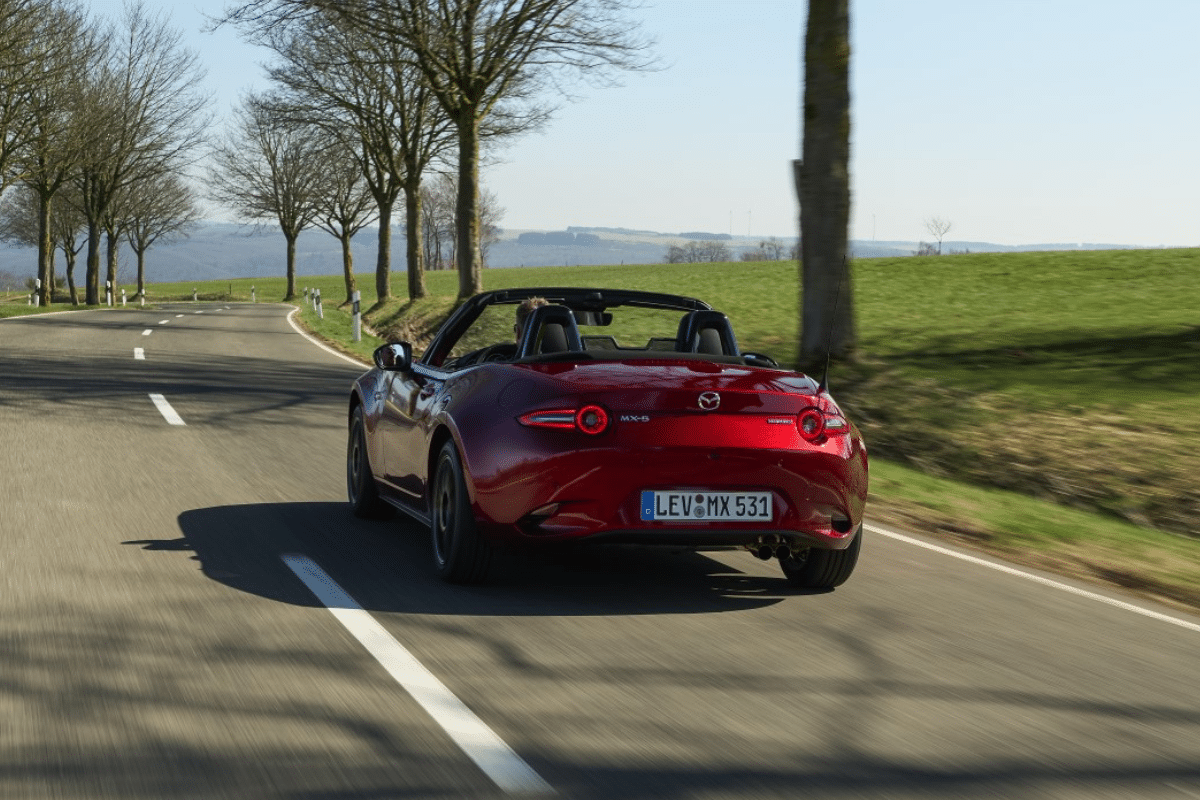 Mazda MX-5 (2028) vue arrière