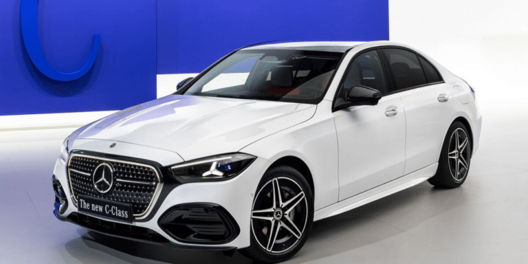 Mercedes restyle sa C-Class, mais la disparition du diesel au Royaume-Uni raconte surtout un virage plus profond