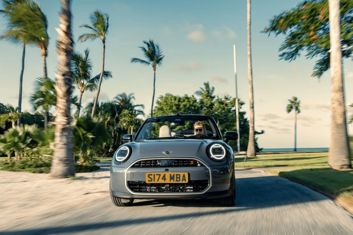 Mini Cabriolet Cooper S design extérieur