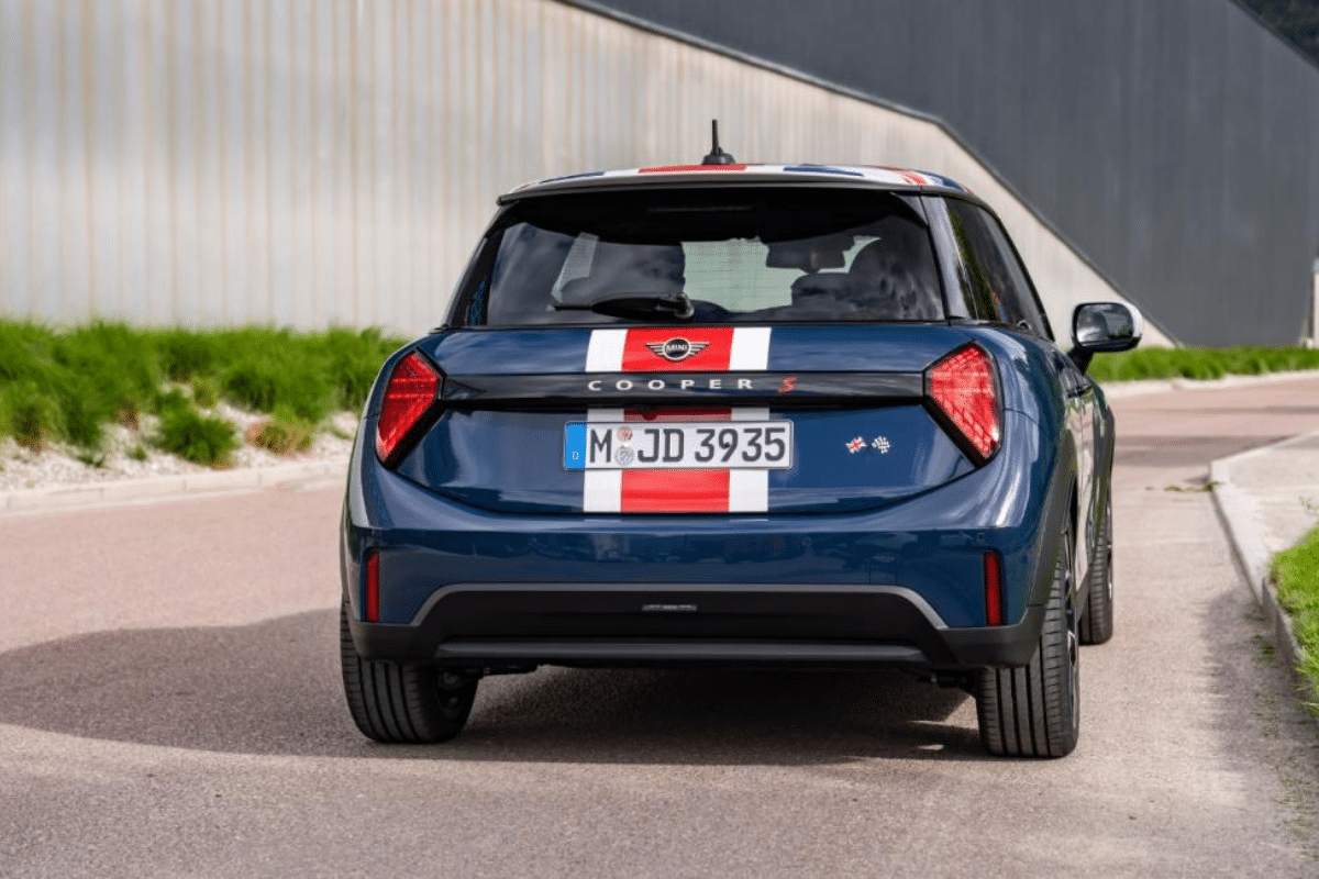 Mini Cooper Édition vue arrière