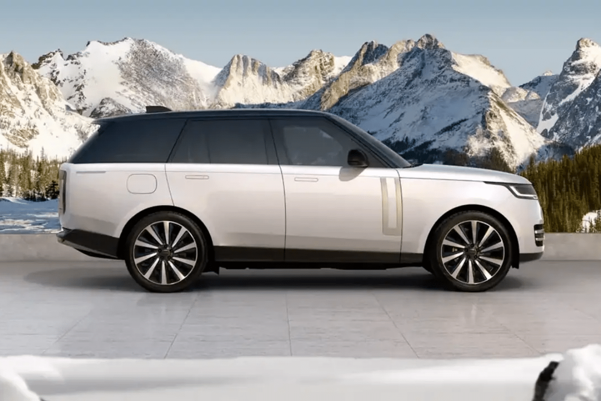 Range Rover SV vu de profil