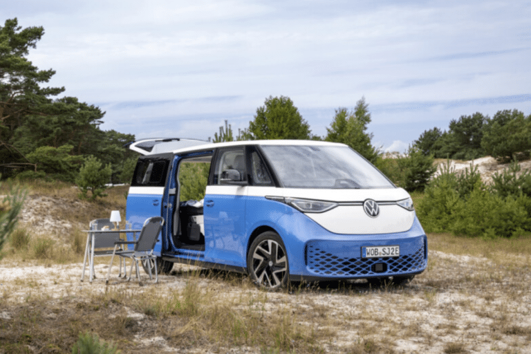 Volkswagen transforme l’ID. Buzz en vrai van de camping électrique, et le California change enfin de génération