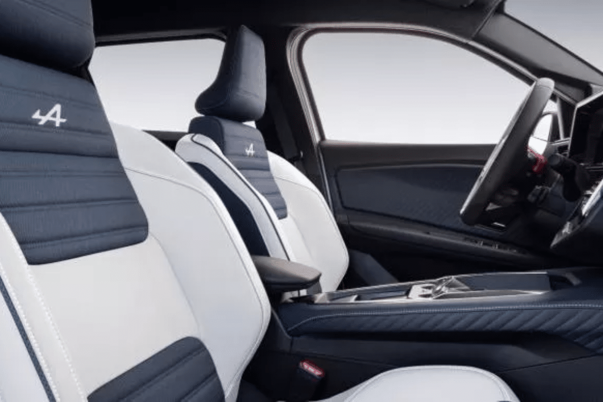 Alpine A110 électrique design intérieur
