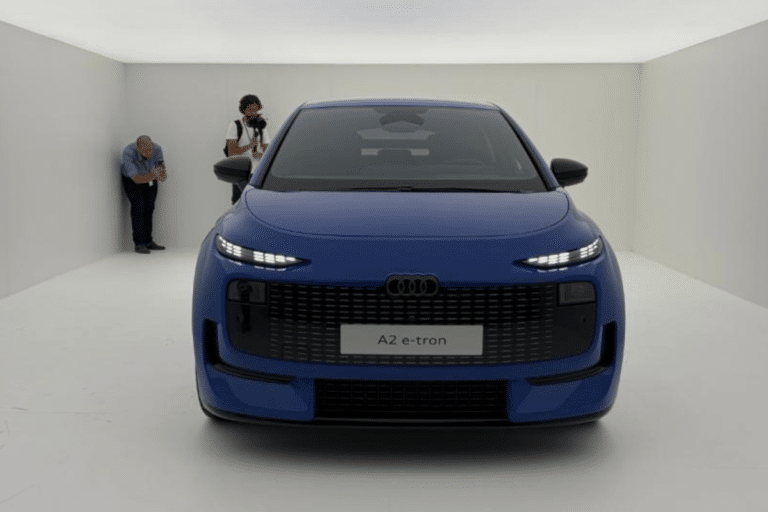 Les commandes sont déjà ouvertes, la nouvelle Audi A2 e-tron arrivera sur les routes en décembre