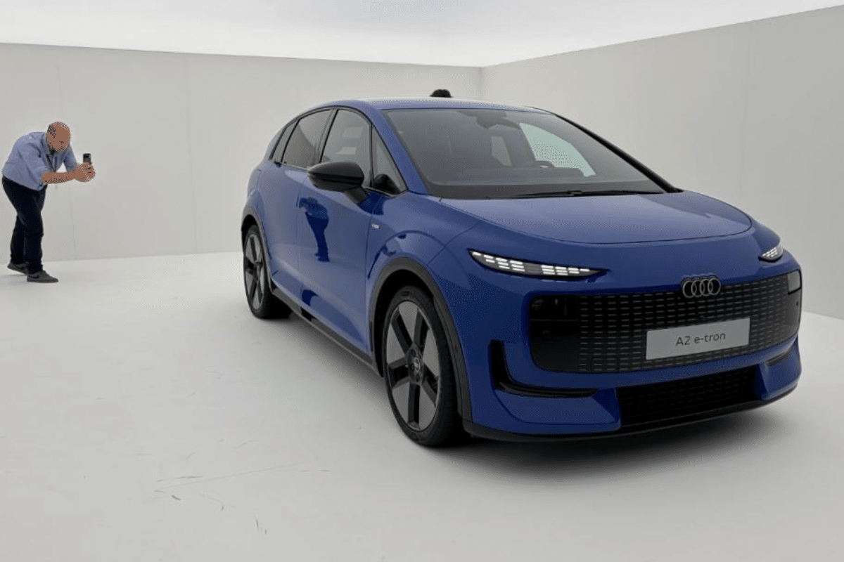 Audi A2 e-tron (2026) vue de profil
