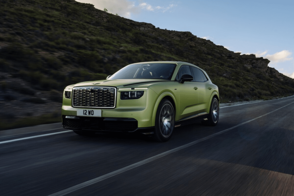 Le Torcal devient la quatrième famille Bentley, et la première à abandonner totalement le moteur thermique